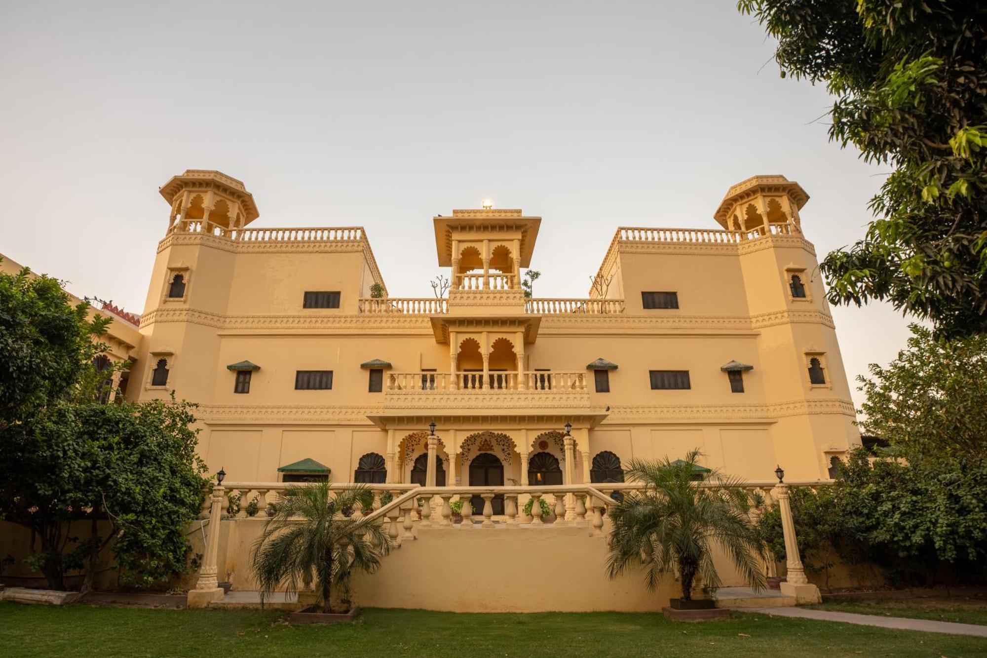 ホテル Jhalamand Garh, Jodhpur ジョードプル エクステリア 写真
