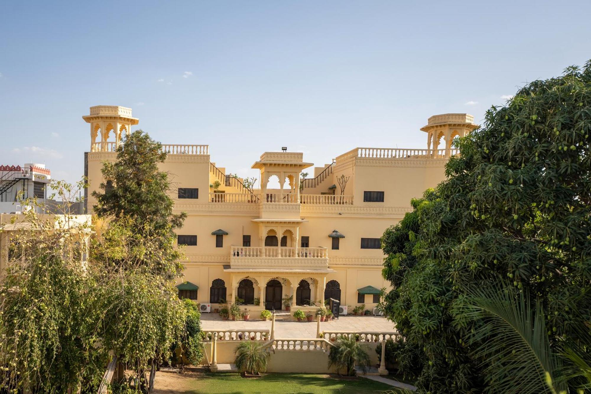 ホテル Jhalamand Garh, Jodhpur ジョードプル エクステリア 写真