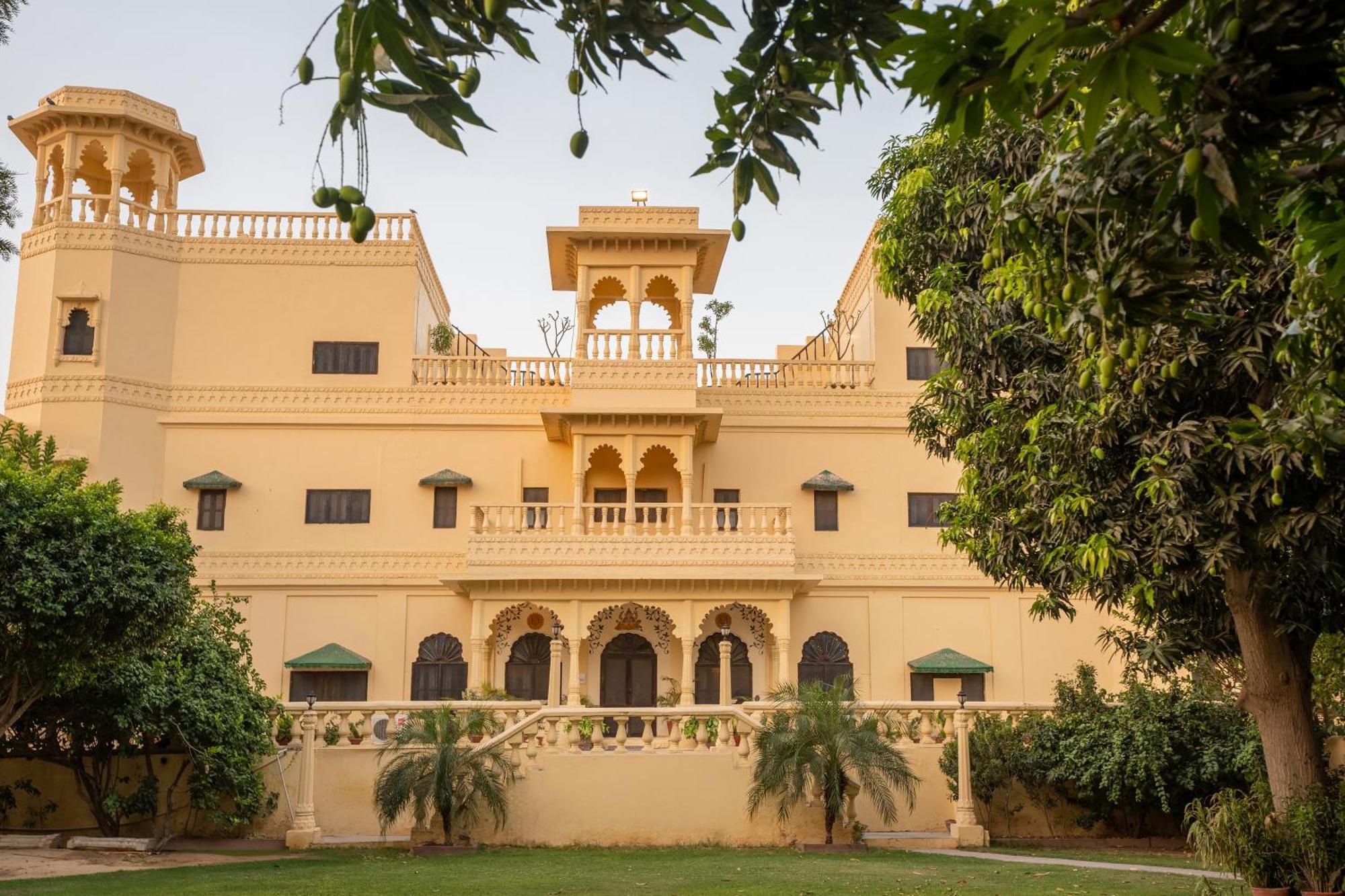 ホテル Jhalamand Garh, Jodhpur ジョードプル エクステリア 写真